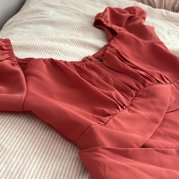 Midi Ruched Off Shoulder Midi Dress - Picture 3 of 3